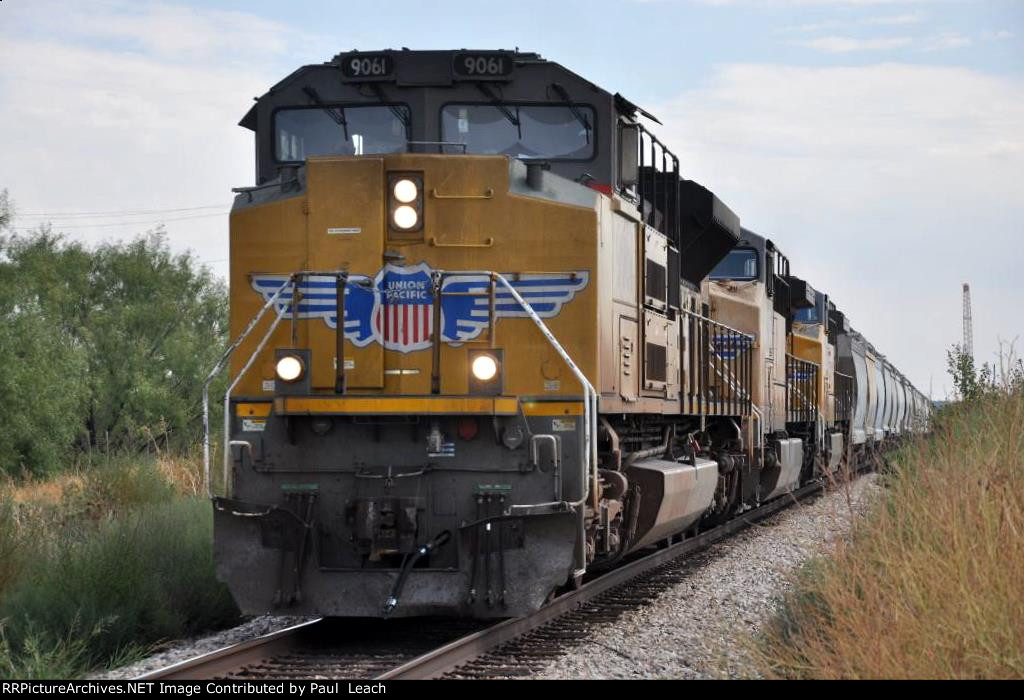 Grain train rolls west